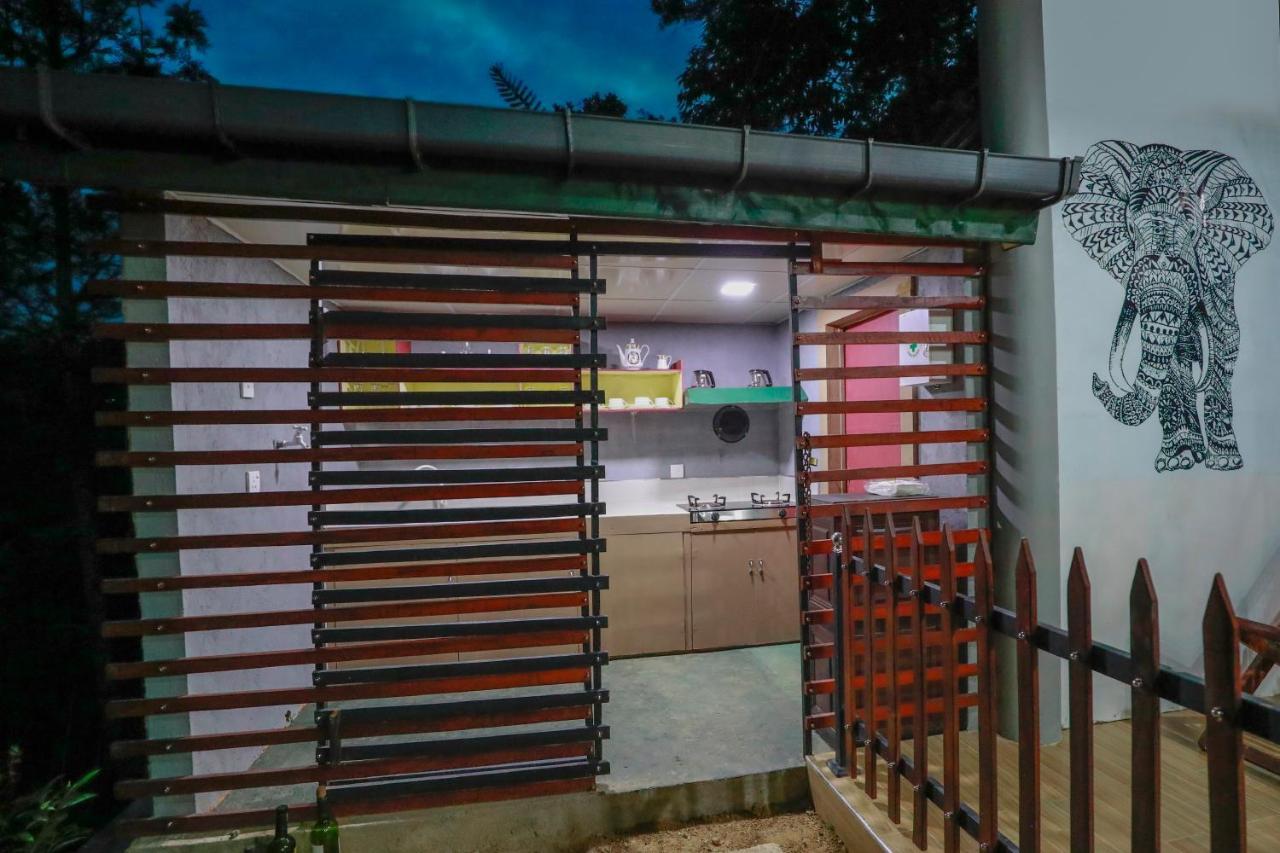 Zircon Ella Exterior foto